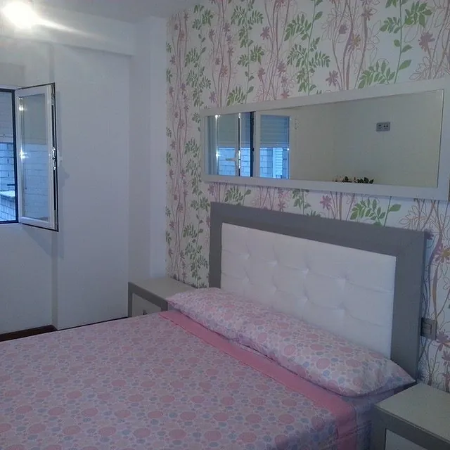 Goterapid habitación decorada con paredes pintadas