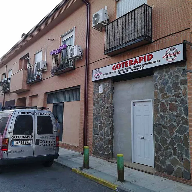 Goterapid exterior de empresa de impermeabilización